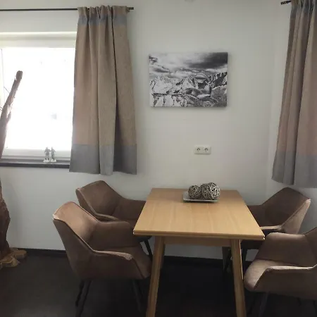 Haus Iris Hell Apartment